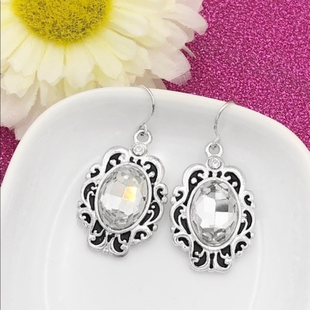 🌼 Designer Inspired Swirl Rhinestone Silver Tone Dangle Earrings